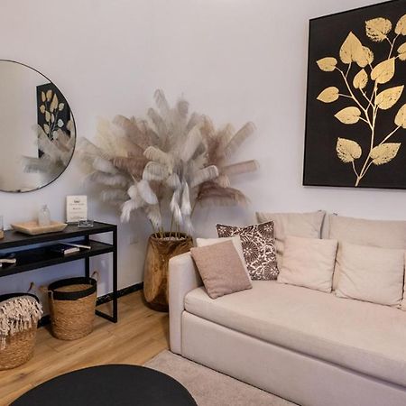 Dea Luxury Casa Vacanze- Zona Chiesa A Trullo - Alberobello Exteriör bild