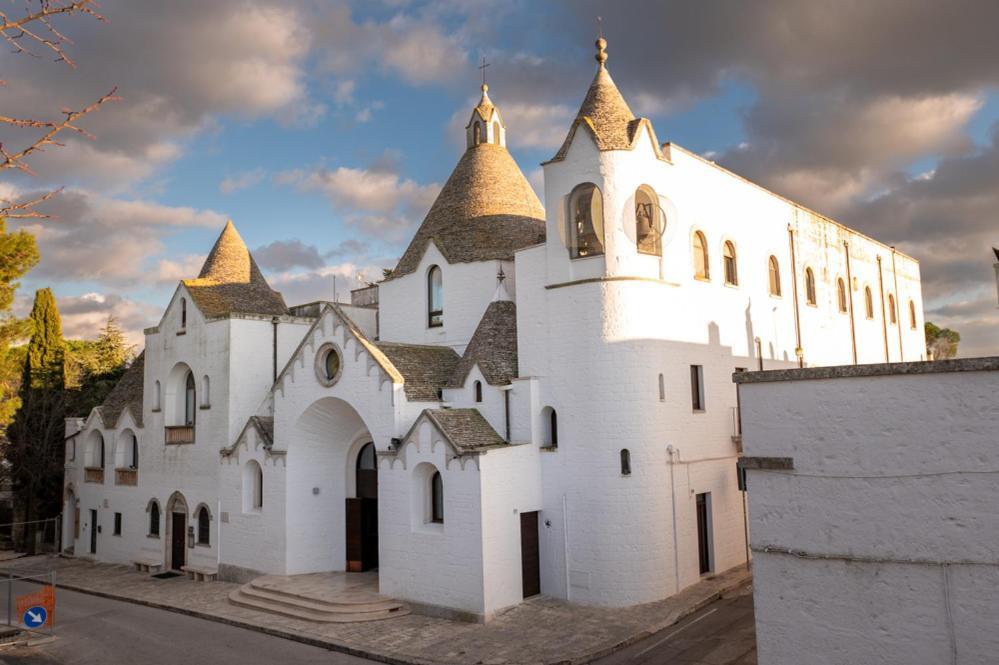 Dea Luxury Casa Vacanze- Zona Chiesa A Trullo - Alberobello Exteriör bild