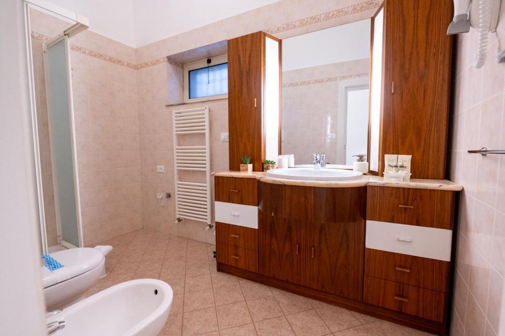Dea Luxury Casa Vacanze- Zona Chiesa A Trullo - Alberobello Exteriör bild